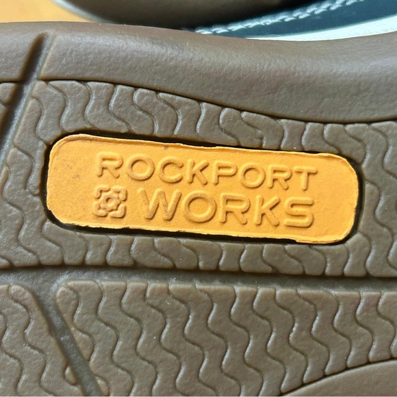 Rockport Women’s Blue and Tan Moccasins with Classic Design - Picture 8 of 10